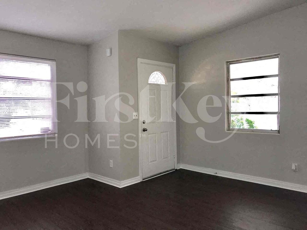 2706 Lorna Rd - Photo 2 of 23