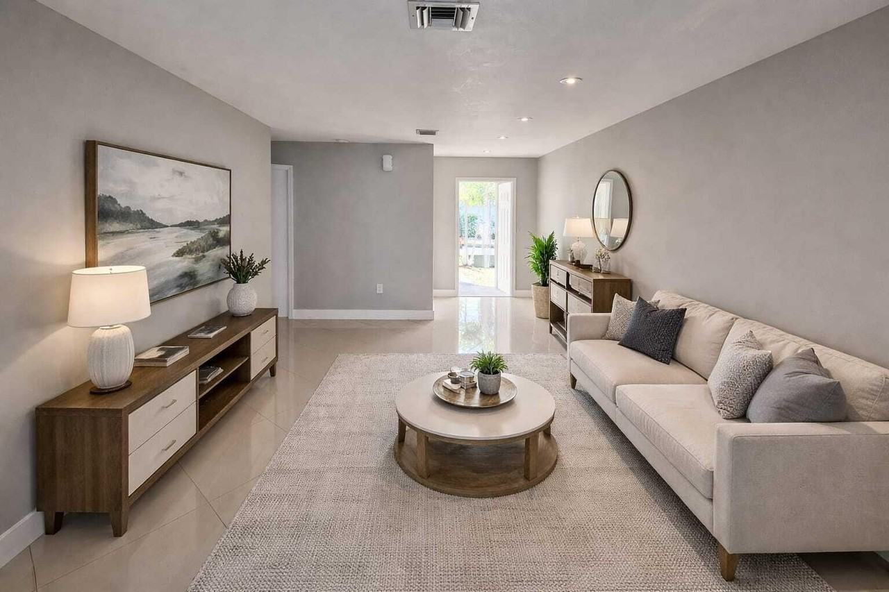 4135 Eastridge Cir - Photo 2 of 22