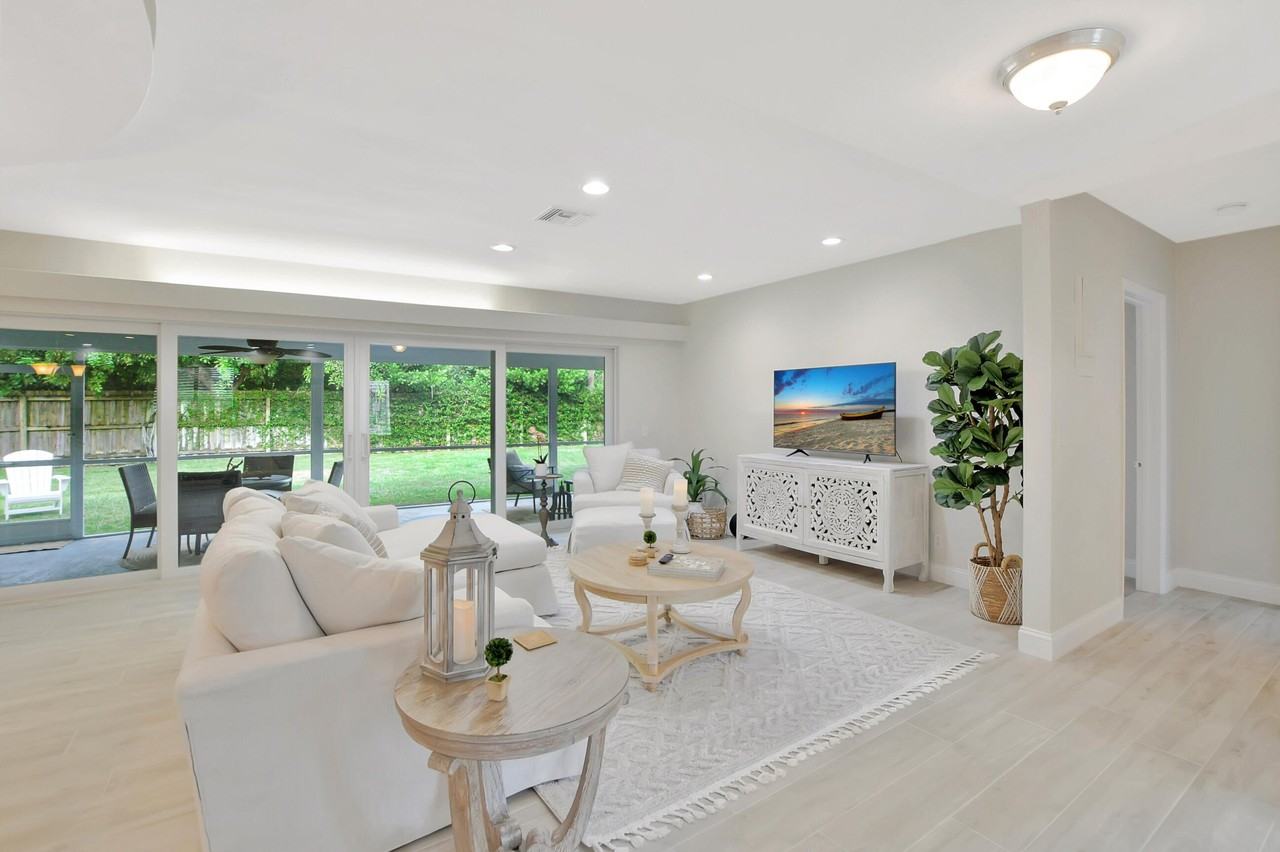 1133 Sw 7th St - Photo 7 of 20