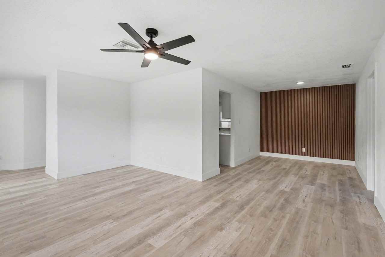 5311 Woodland Dr - Photo 5 of 21