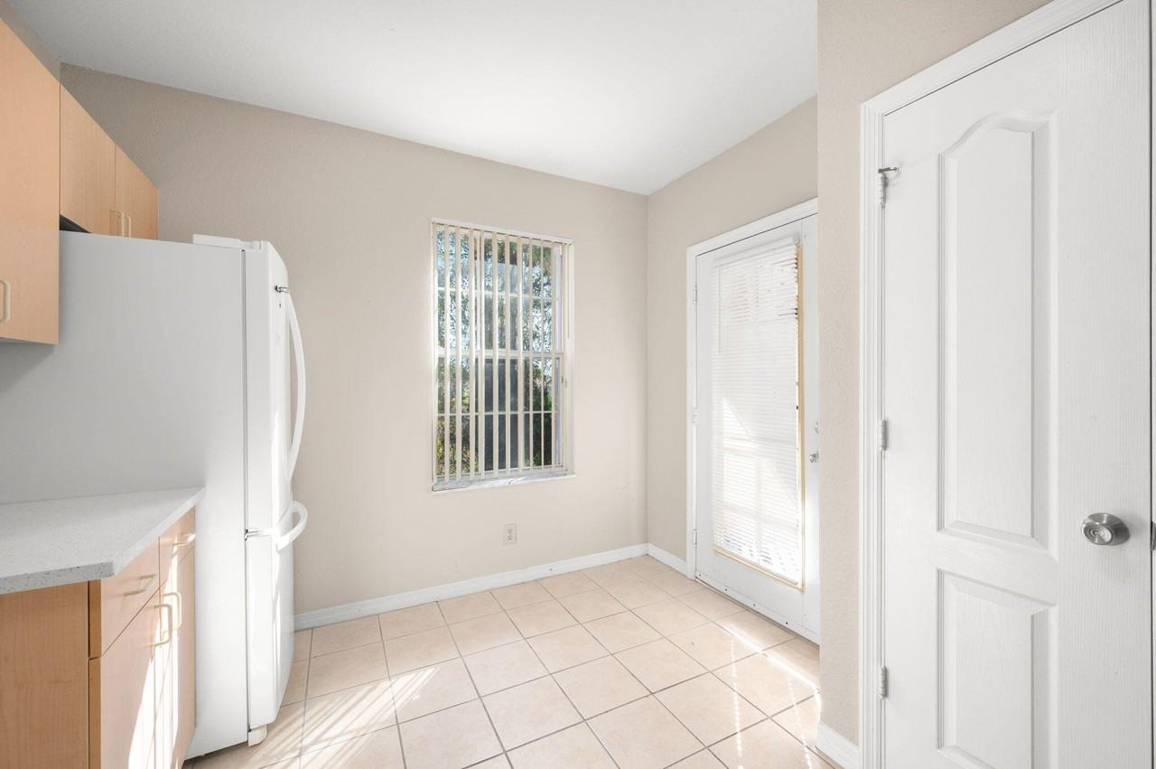 112 Sw Peacock Blvd #7202 - Photo 6 of 15