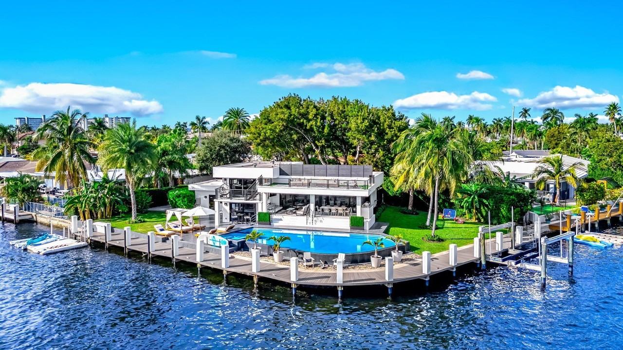 2628 Se 10th St - Photo 5 of 50