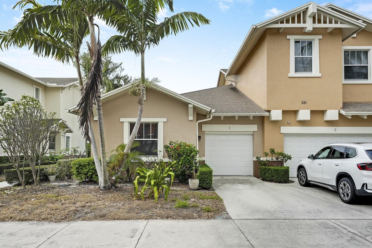 881 Marina Del Ray Ln #1 - Photo 3 of 26