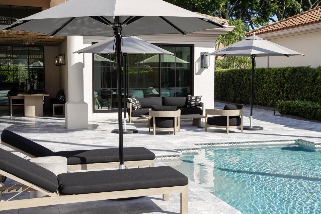 2555 Nw 59th St - Photo 3 of 33