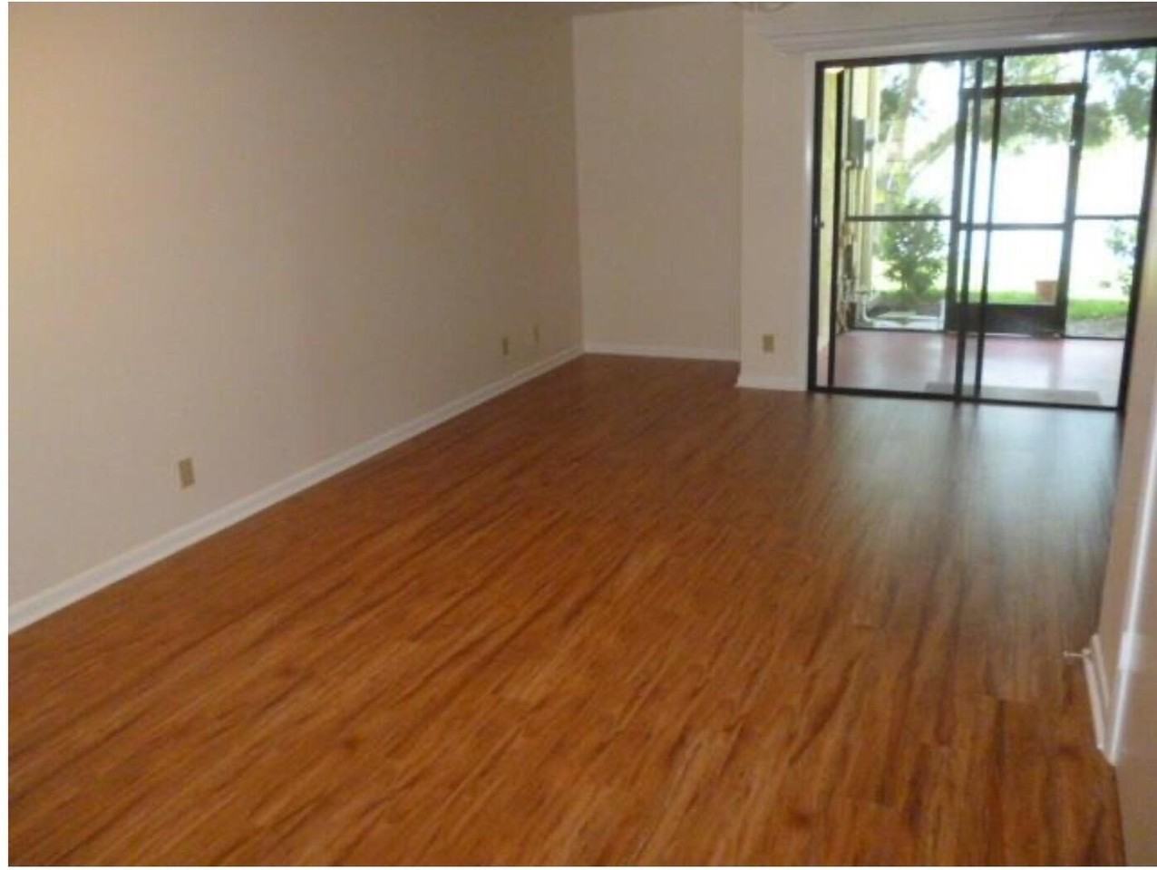 1627 Hawthorne Pl #1623 - Photo 2 of 4