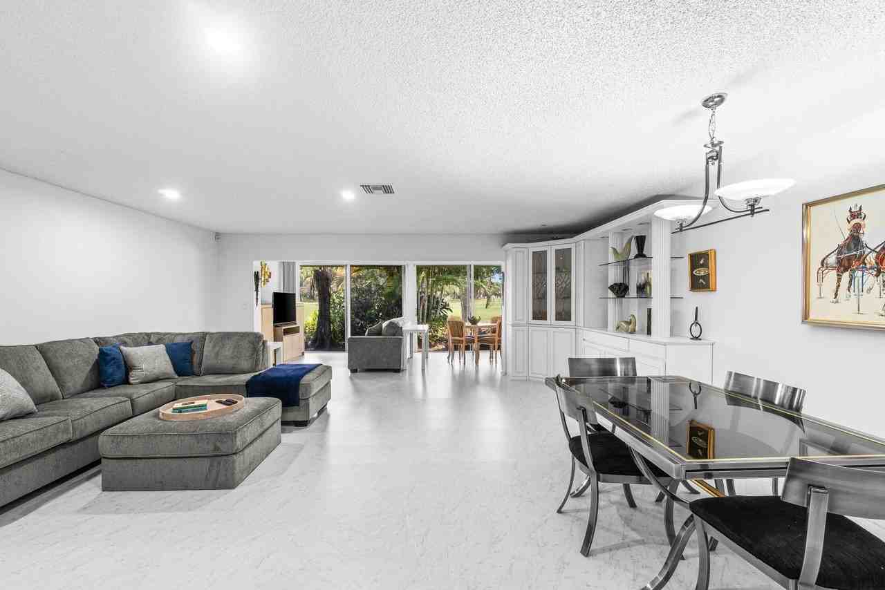 27 Southport Ln #C - Photo 5 of 50