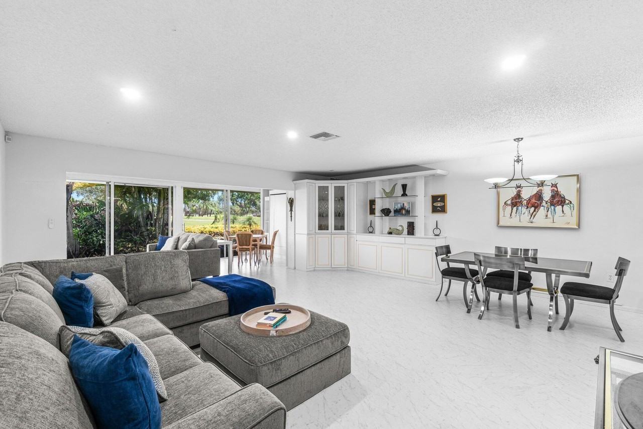 27 Southport Ln #C - Photo 7 of 50