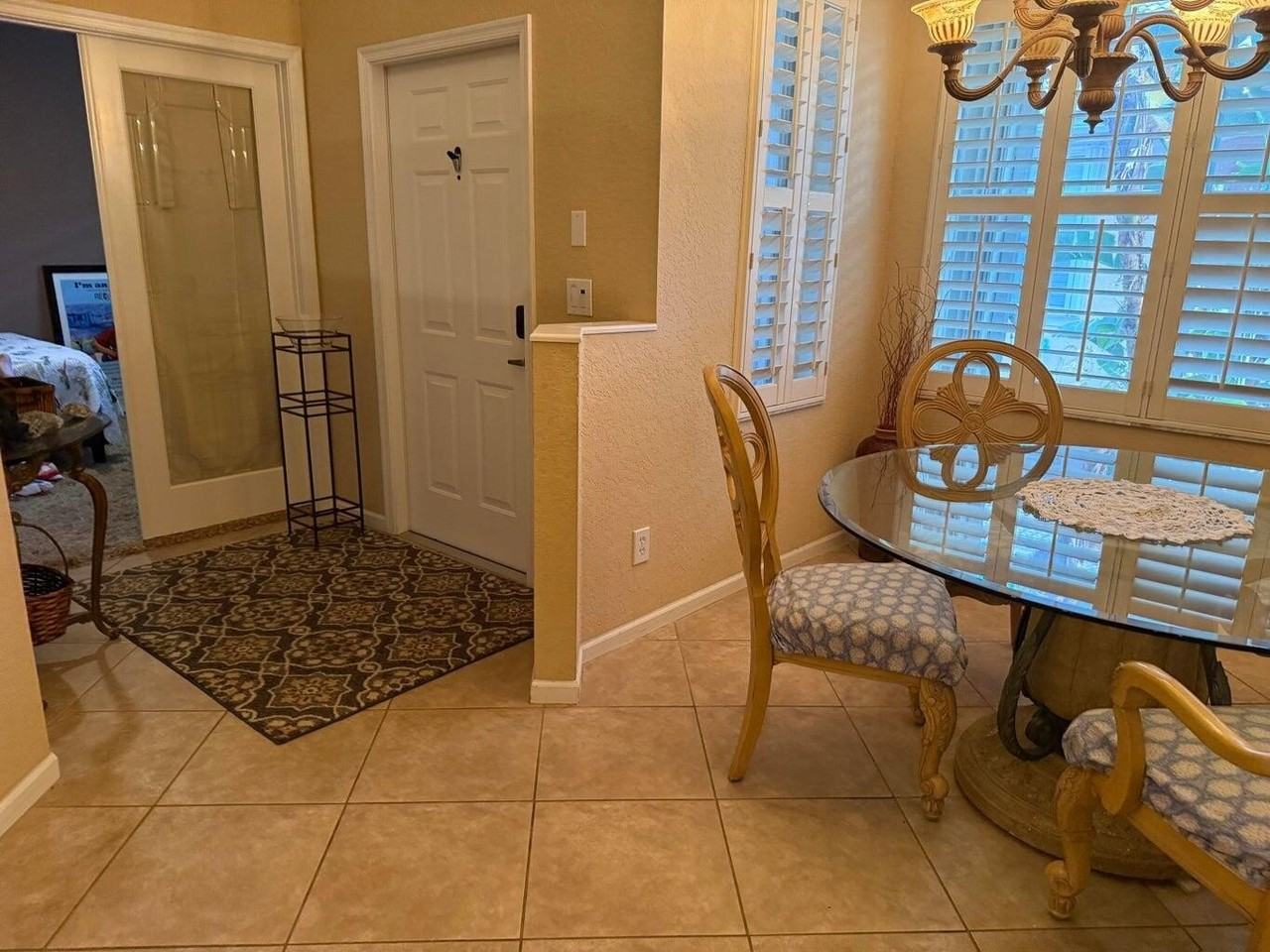 328 W Coral Trace Cir - Photo 4 of 36