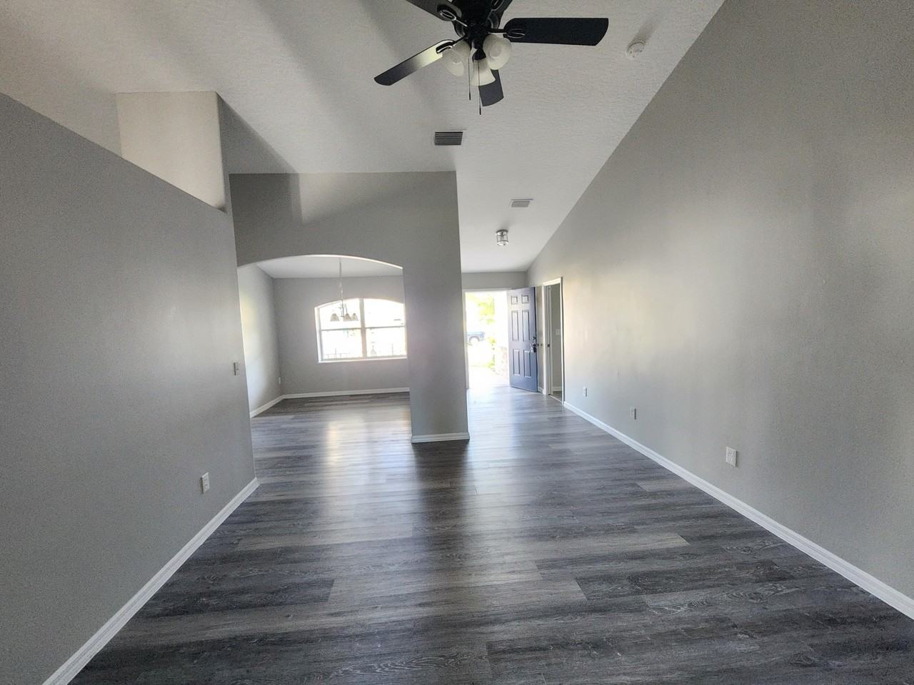 609 Brookedge Ter - Photo 5 of 19