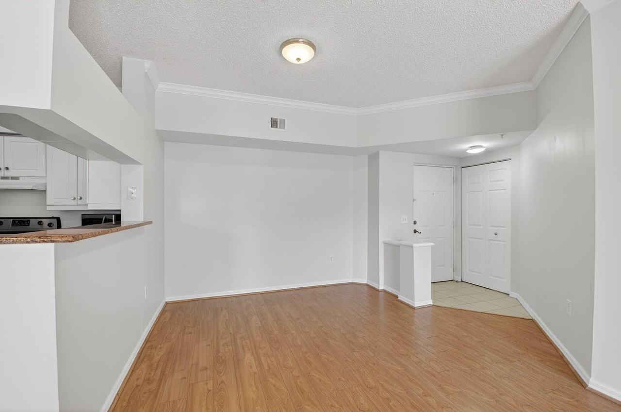 3421 Tuscany Way - Photo 5 of 50