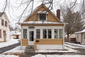 featured image of 1220 Burr St