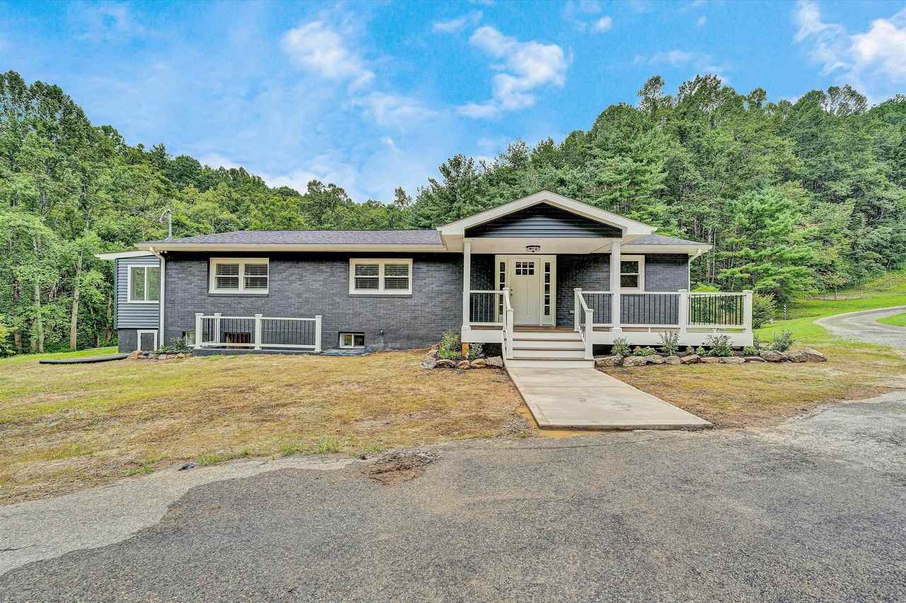 251 Meadow Branch Rd - Photo 2 of 34