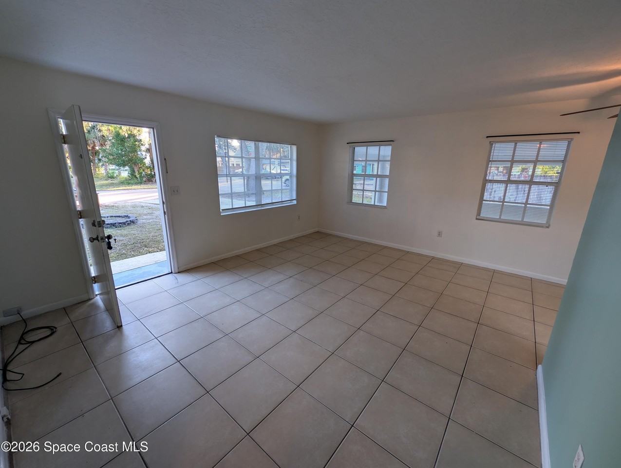 198 Jackson St - Photo 2 of 12