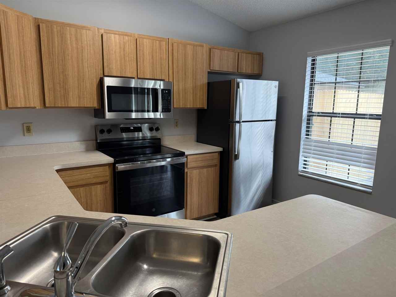 997 Irma Way - Photo 4 of 10