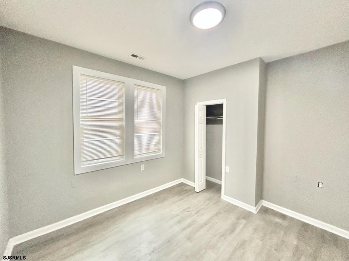 132 N Tennessee Ave - Photo 5 of 9