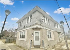 featured image of 1830 E Riverside Dr