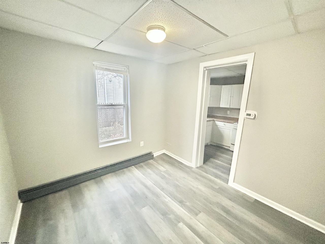 1830 E Riverside Dr - Photo 4 of 14