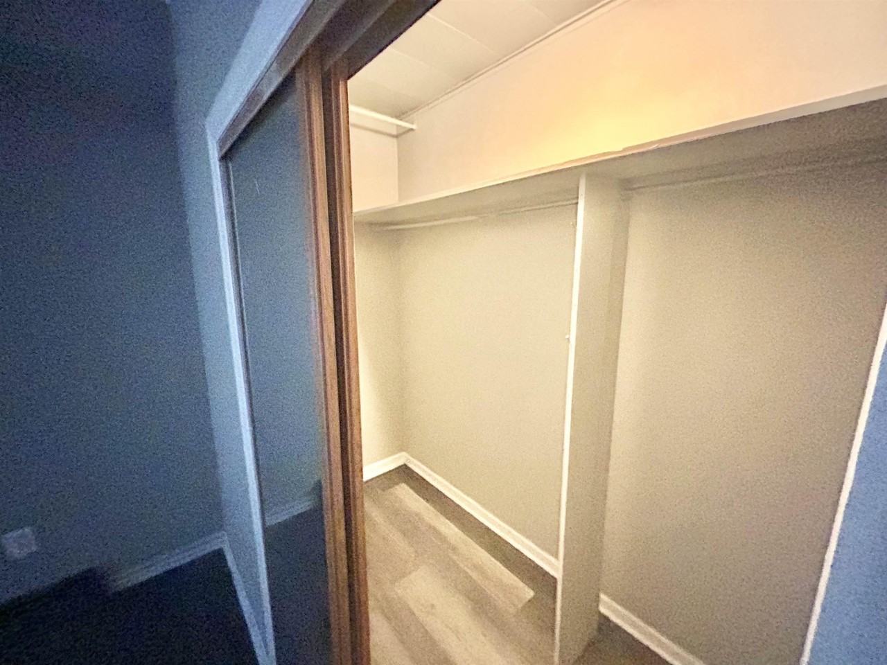 1830 E Riverside Dr - Photo 6 of 14