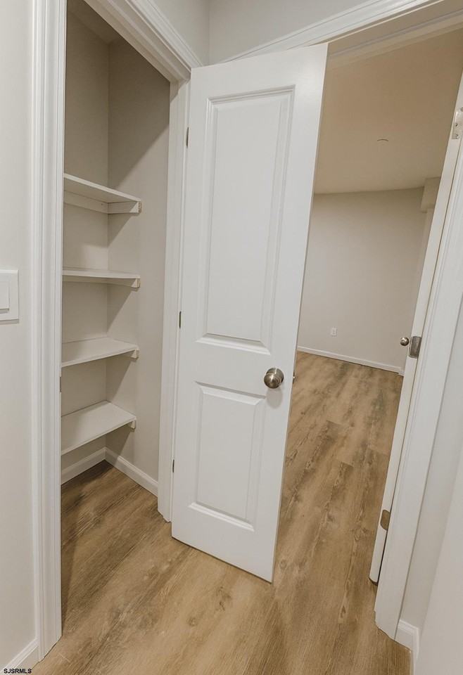 3939 Ventnor Ave - Photo 7 of 9