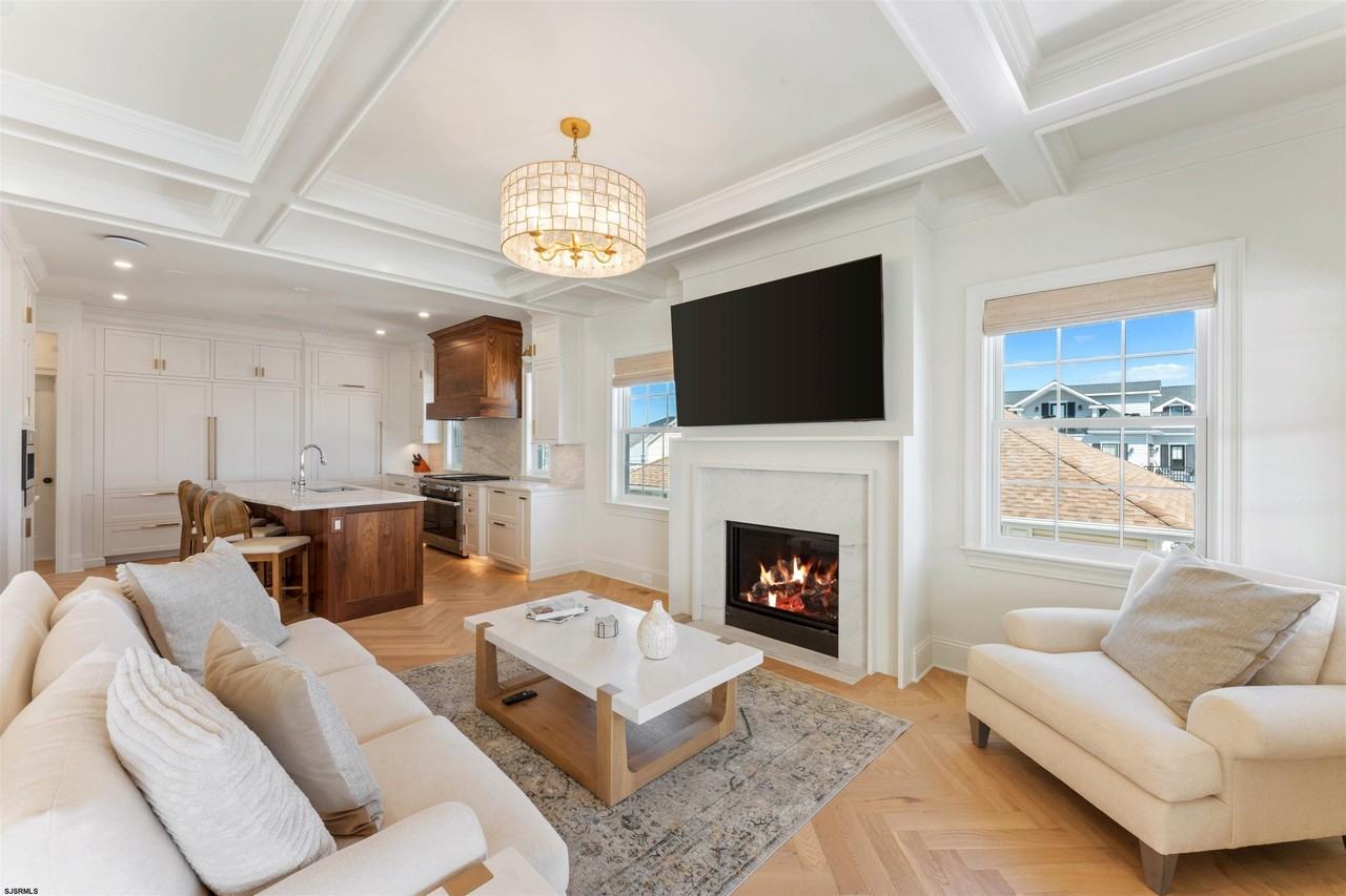 3216 Pacific Ave - Photo 4 of 50