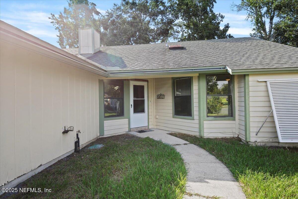 574 Constitution Dr - Photo 4 of 30