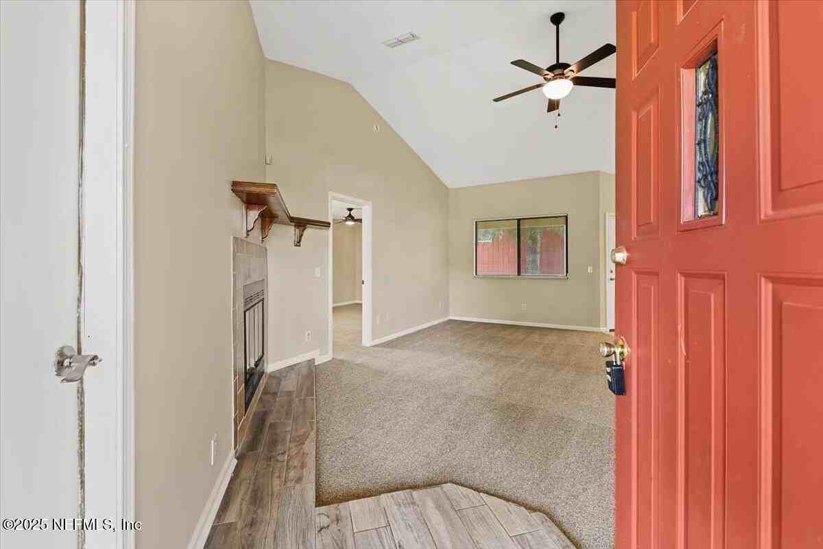 574 Constitution Dr - Photo 5 of 30