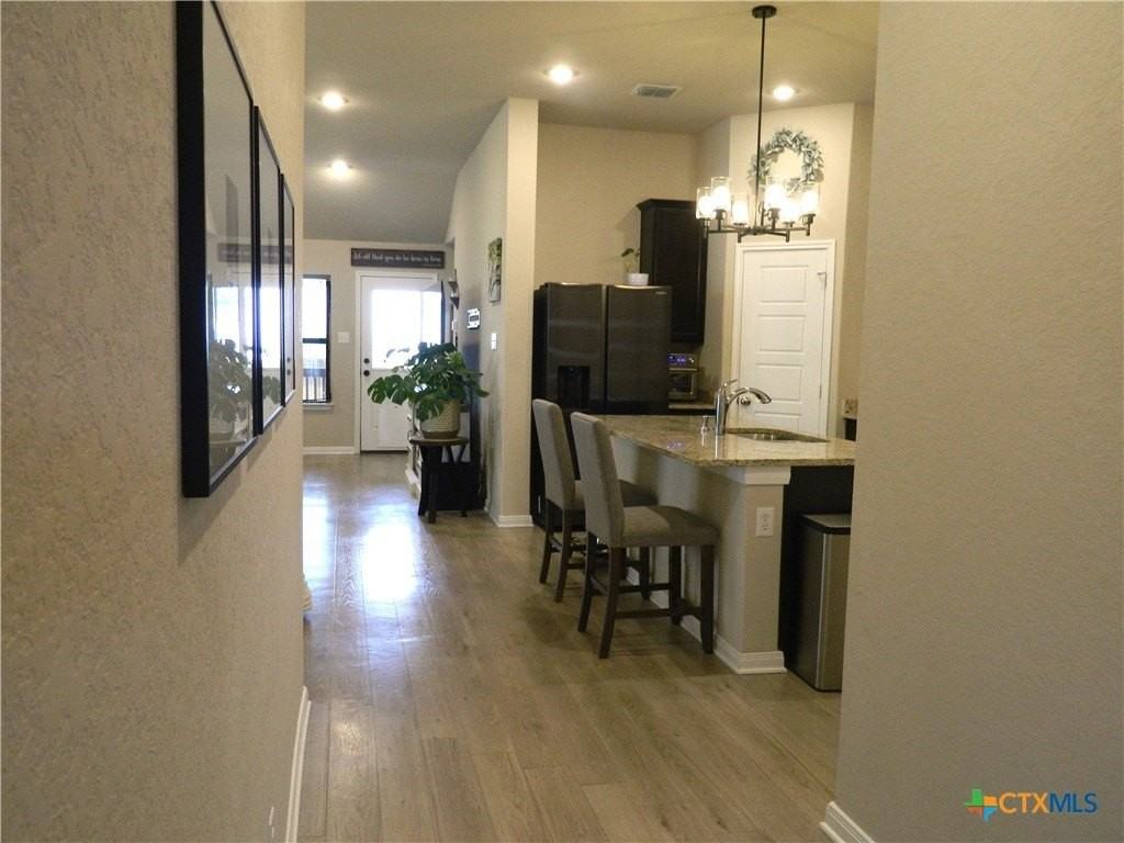 2929 Greenbriar - Photo 3 of 24