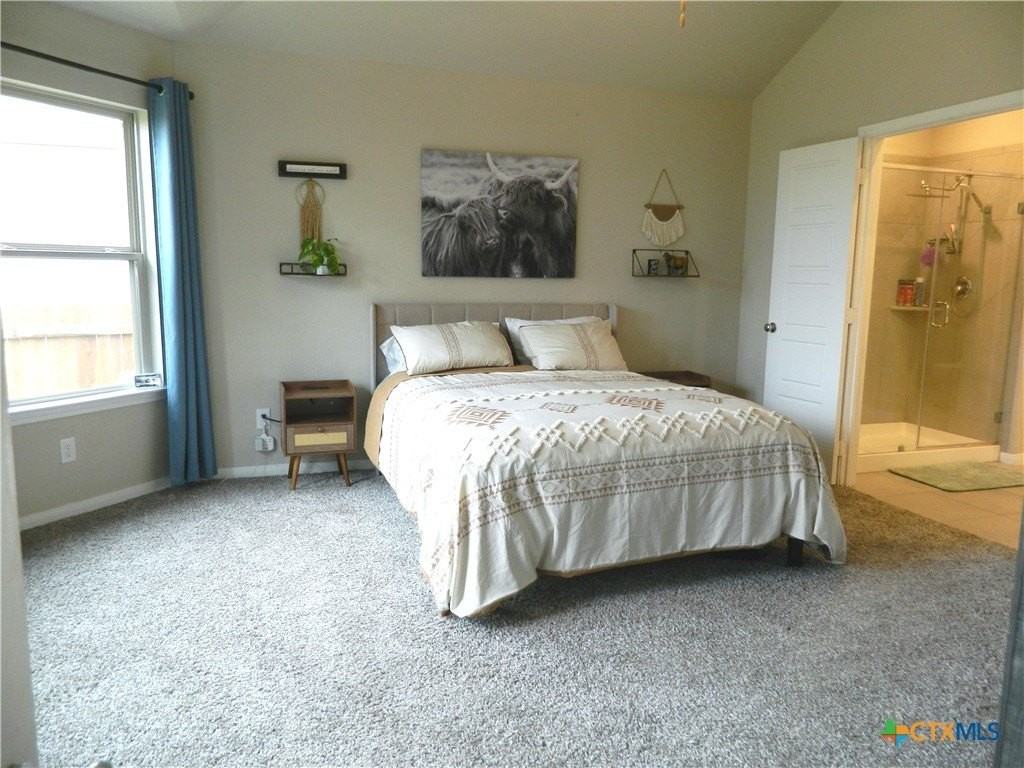 2929 Greenbriar - Photo 6 of 24