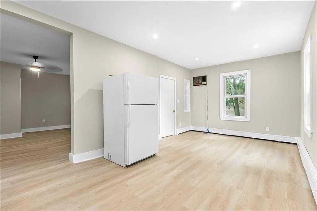 715 Elm St - Photo 2 of 9