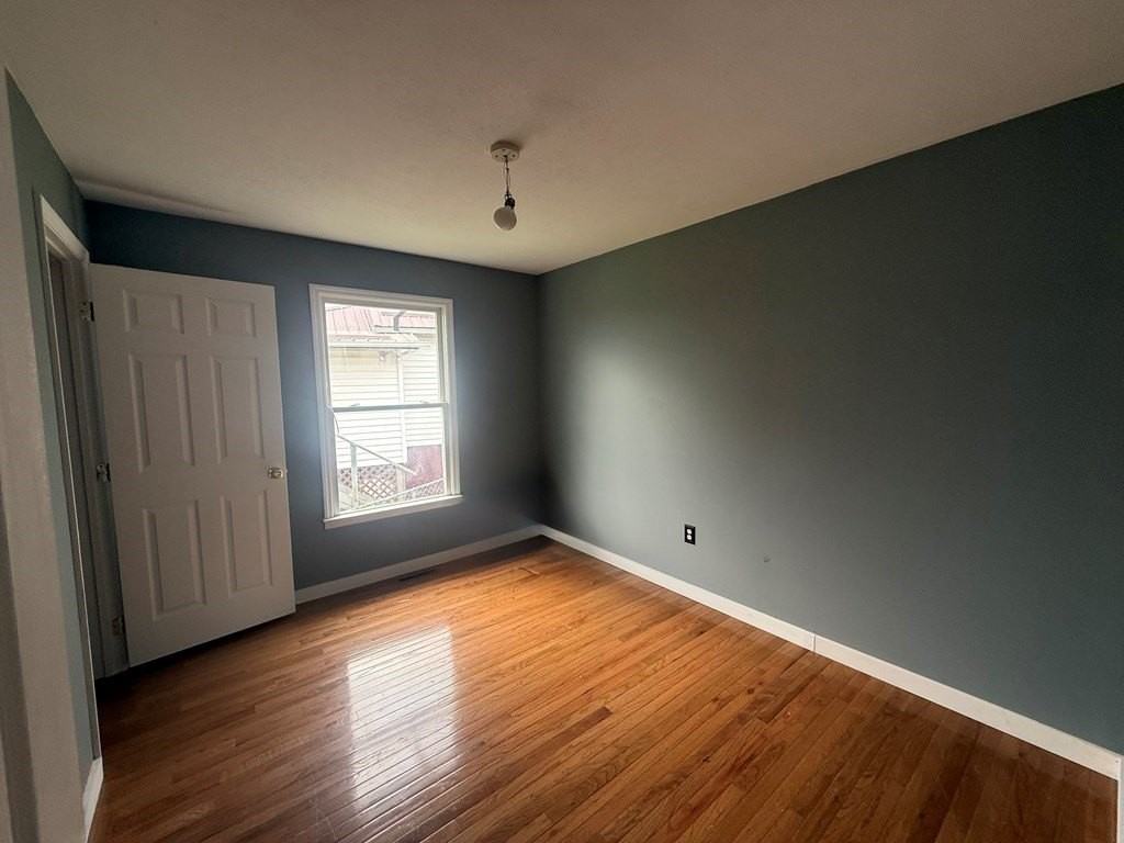 628 Locust St Nw - Photo 6 of 13