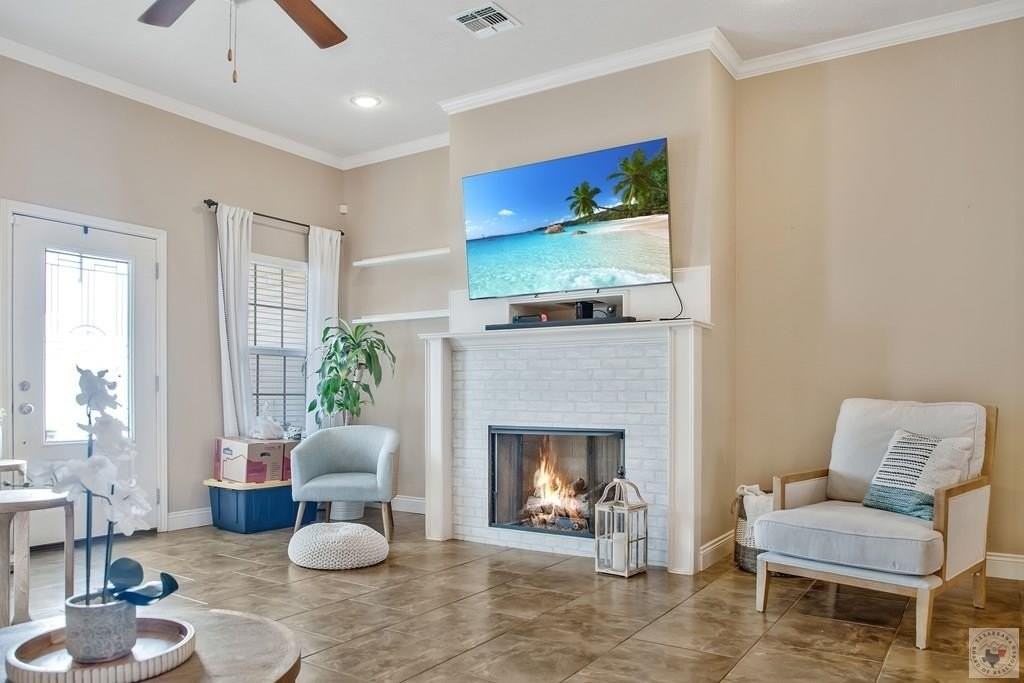 3404 Garrett Ln - Photo 6 of 17