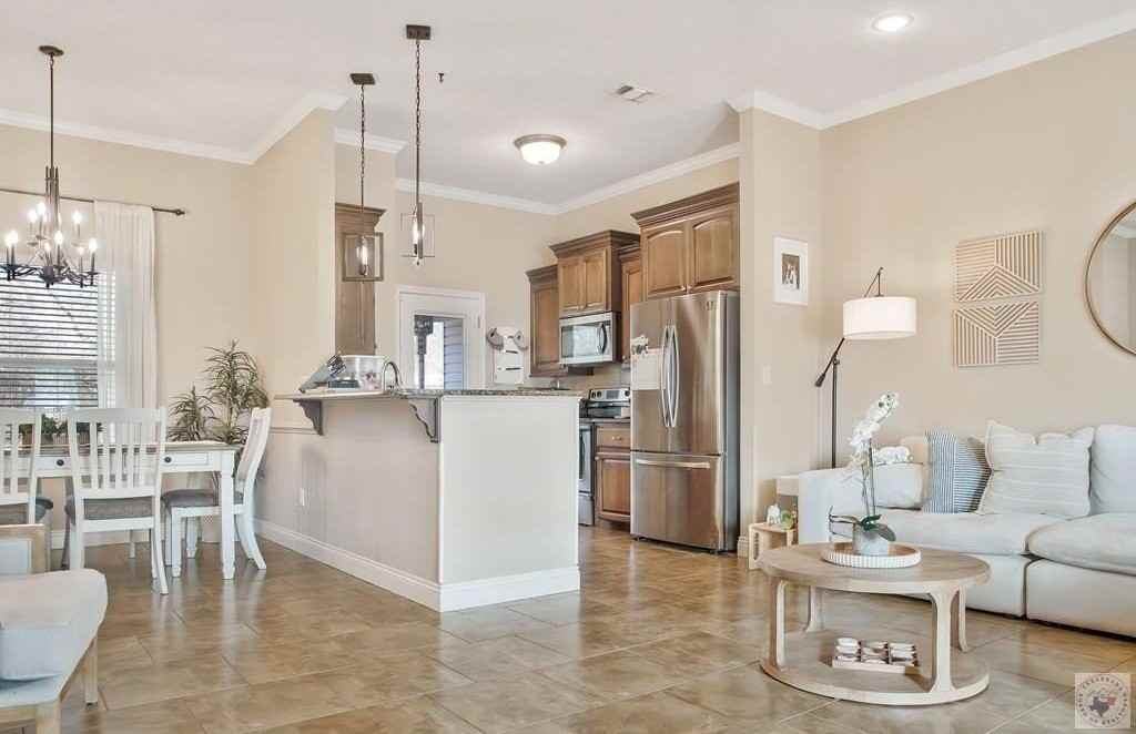 3404 Garrett Ln - Photo 7 of 17