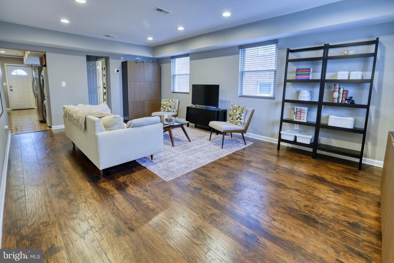 4709 Jay St Ne - Photo 5 of 27