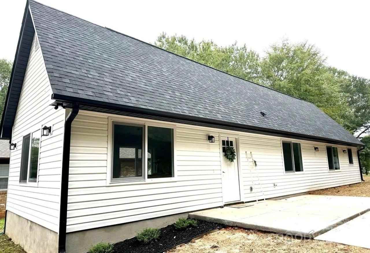 501 E Robinson St - Photo 2 of 6