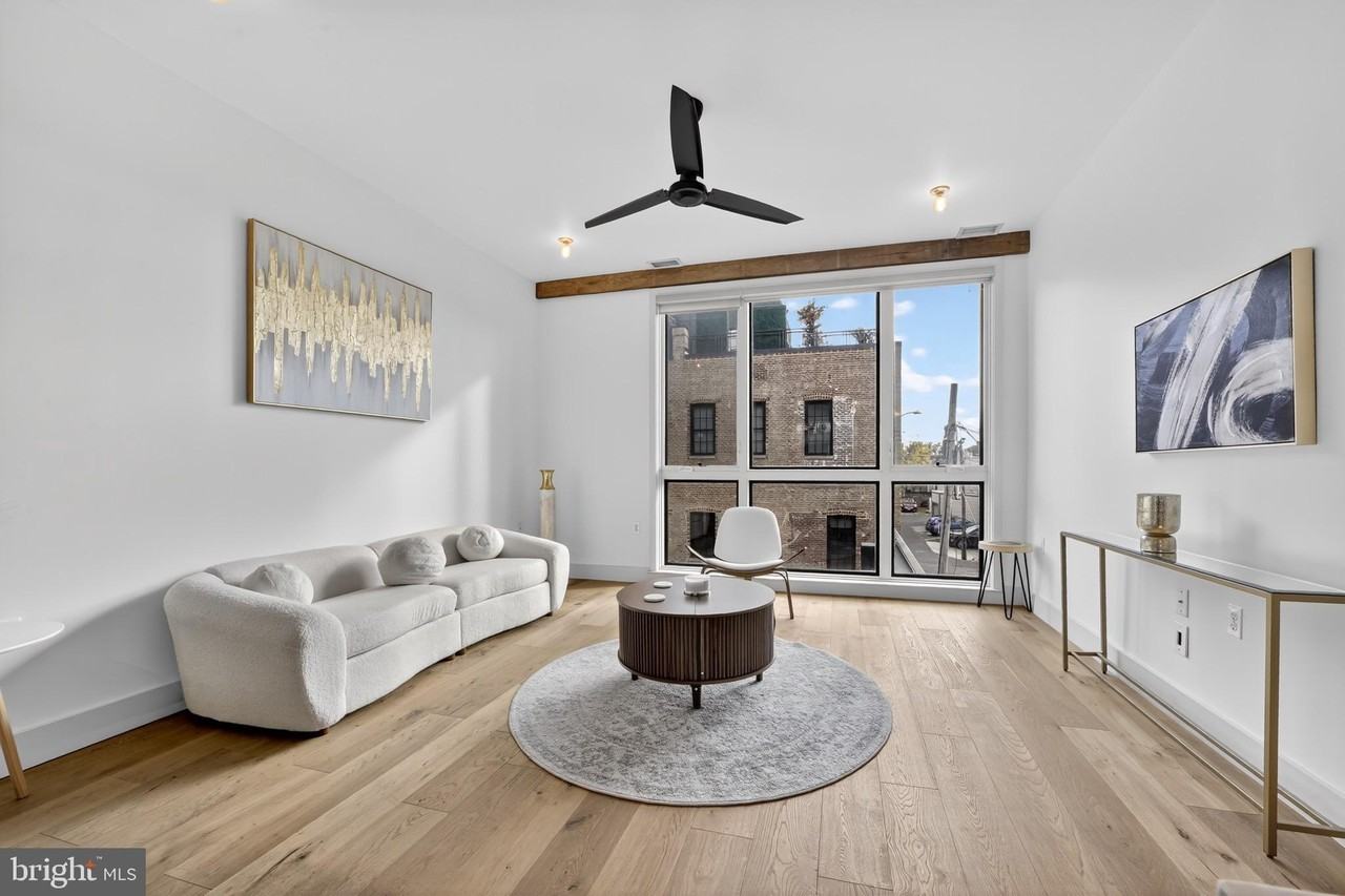 774 Girard St Nw Unit 2w #2W - Photo 4 of 18