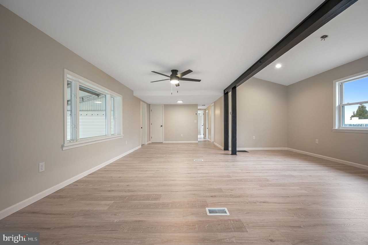 2891 Kenton Rd - Photo 3 of 18