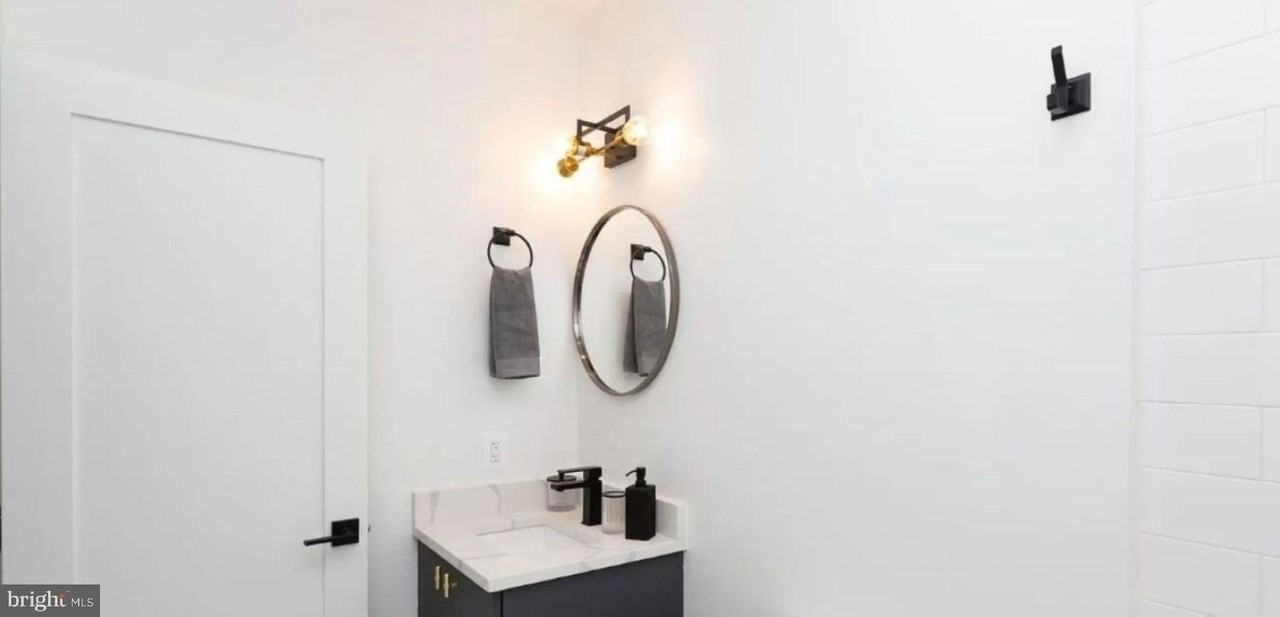 520 S Caroline St Unit 102 #102 - Photo 7 of 16