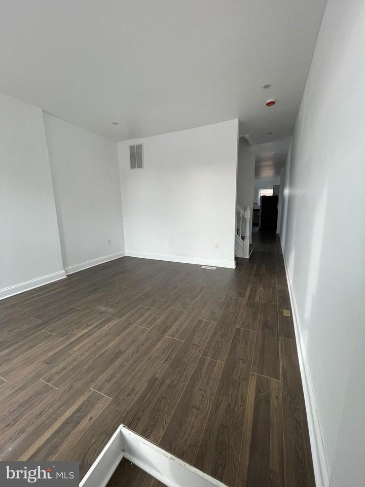 1950 Mosher St - Photo 4 of 25