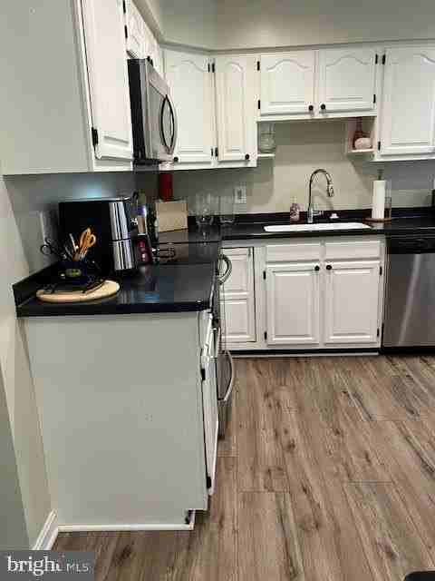 13105 Windjammer Ave - Photo 3 of 50