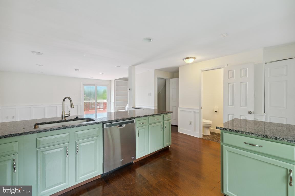 7671 Wolford Way - Photo 4 of 16