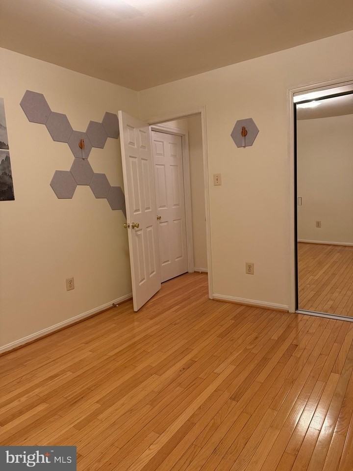 19 Allenhurst Ct - Photo 3 of 4