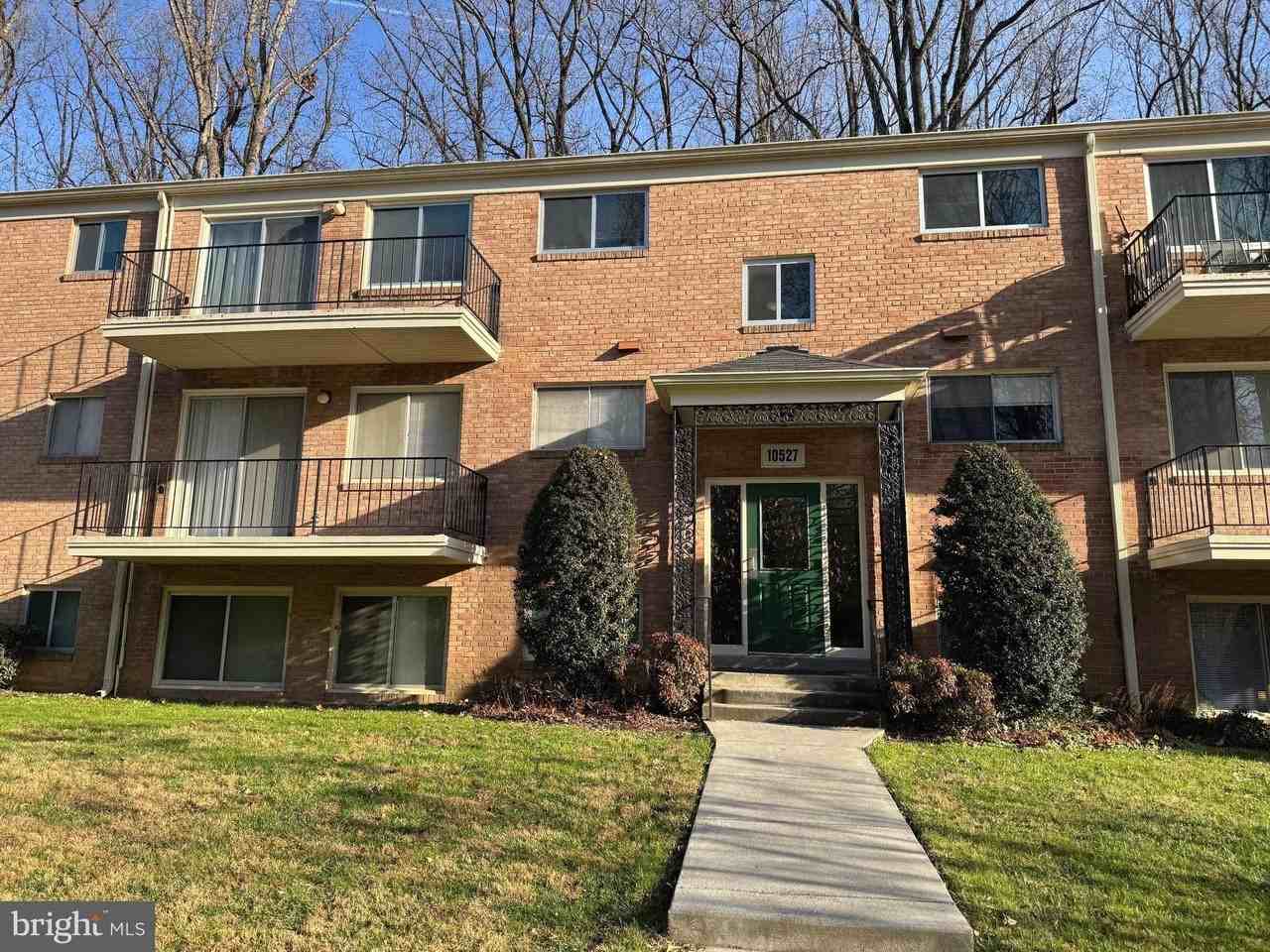 10527 Montrose Ave Unit 10527 #10527 - Photo 2 of 25