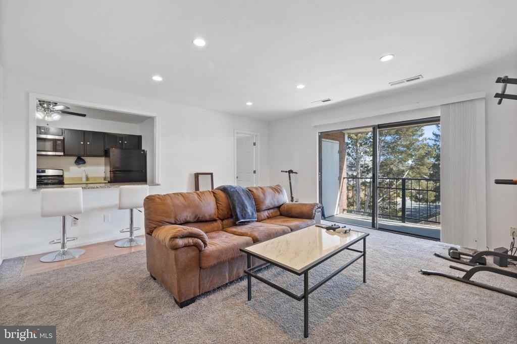 804 Quince Orchard Blvd ##201 - Photo 3 of 19