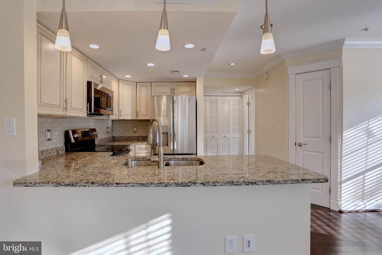 1101 Baybury Ct Unit 6-101 #6-101 - Photo 4 of 22