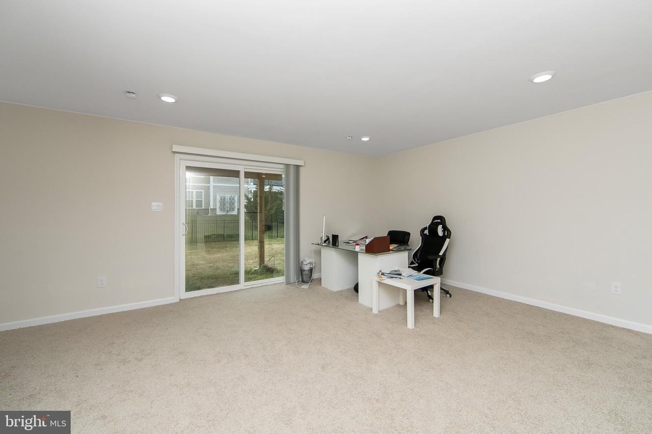 272 Macoun Way - Photo 6 of 44