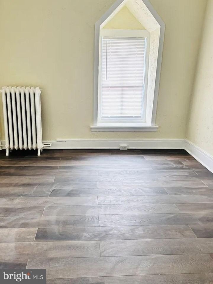 57 Bridge St - Photo 4 of 11