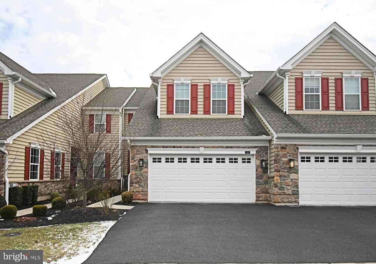 136 Iron Hill Way - Photo 3 of 50