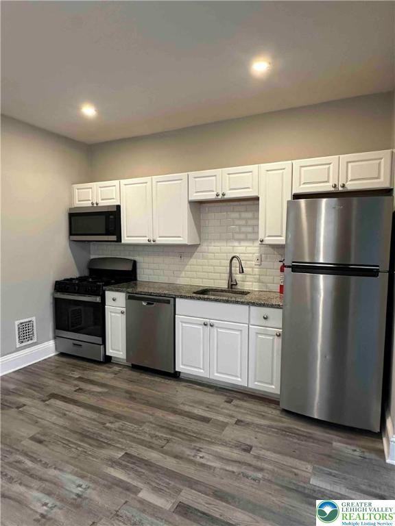 1304 Washington St ##2 - Photo 2 of 12