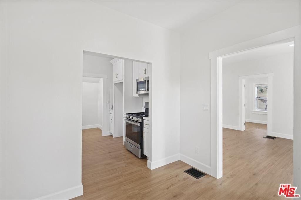 1455 E Elizabeth St - Photo 3 of 23