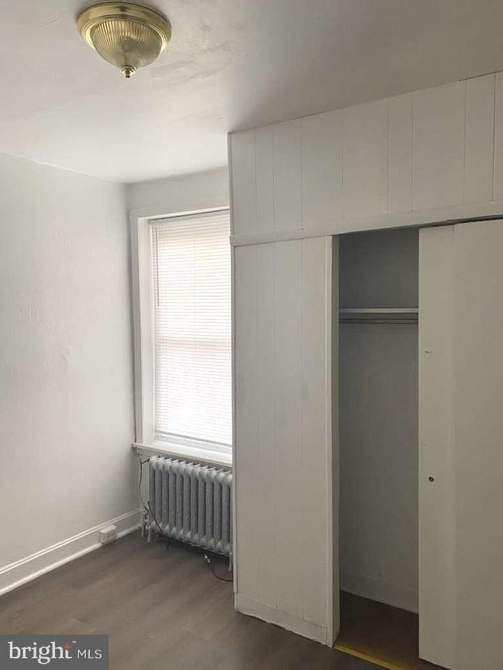 746 S 51st St - Photo 3 of 9